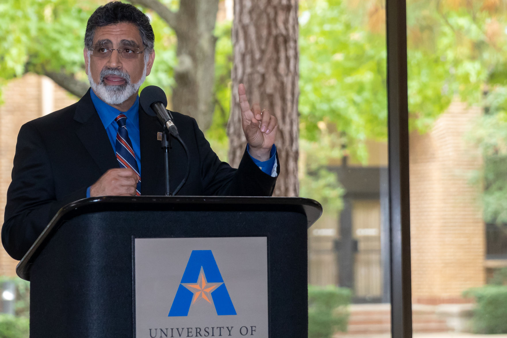 Second Pizza with President discussed construction, women’s hygiene projects